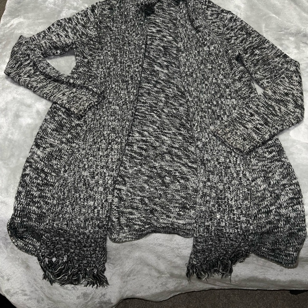 Women's Black and Gray Sweater
